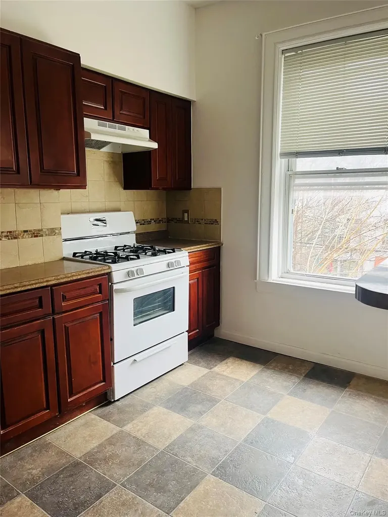 62-18 60 Drive Maspeth NY 11378