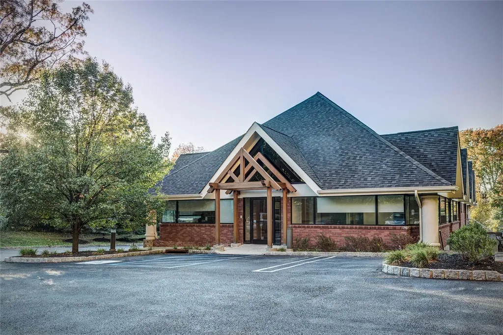 49 N Airmont Road Suffern NY 10901