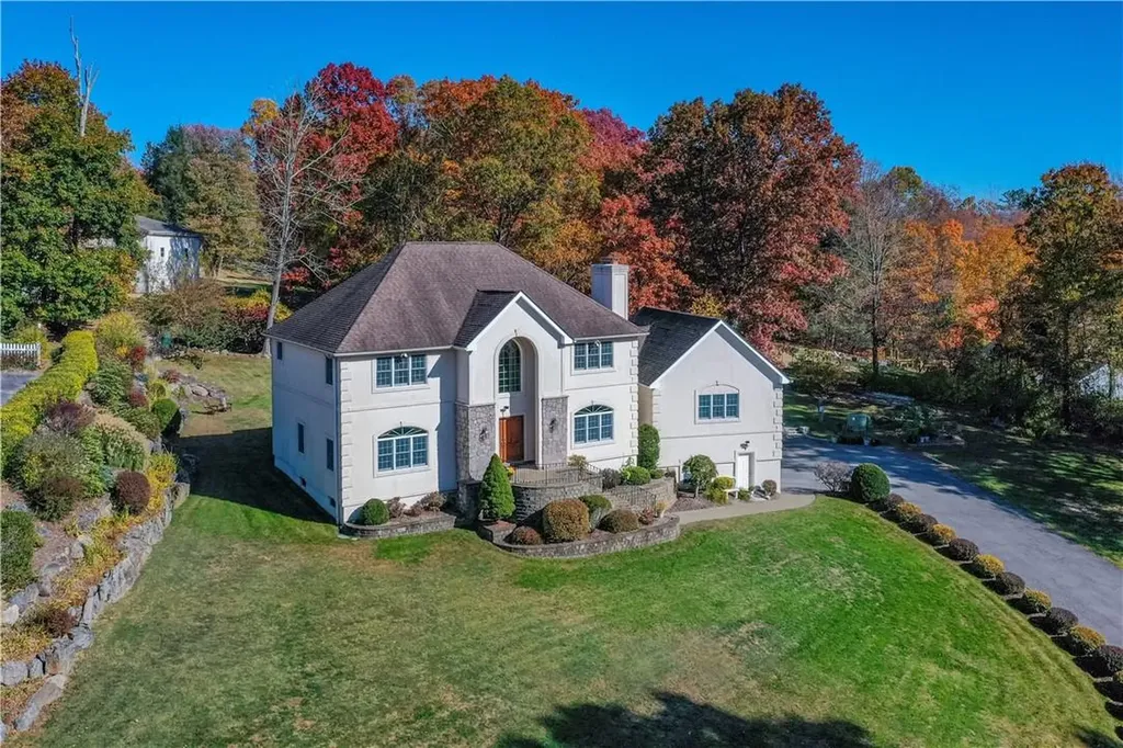 65 Pines Bridge Road Bedford NY 10549