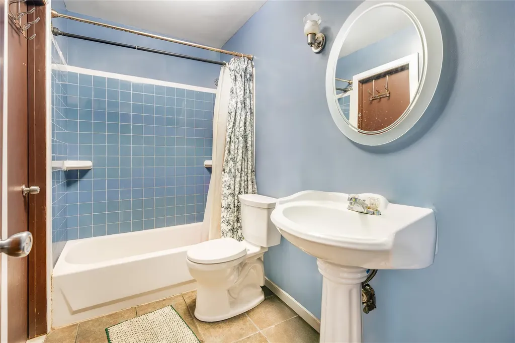 44 Windmill Road Poughkeepsie NY 12601