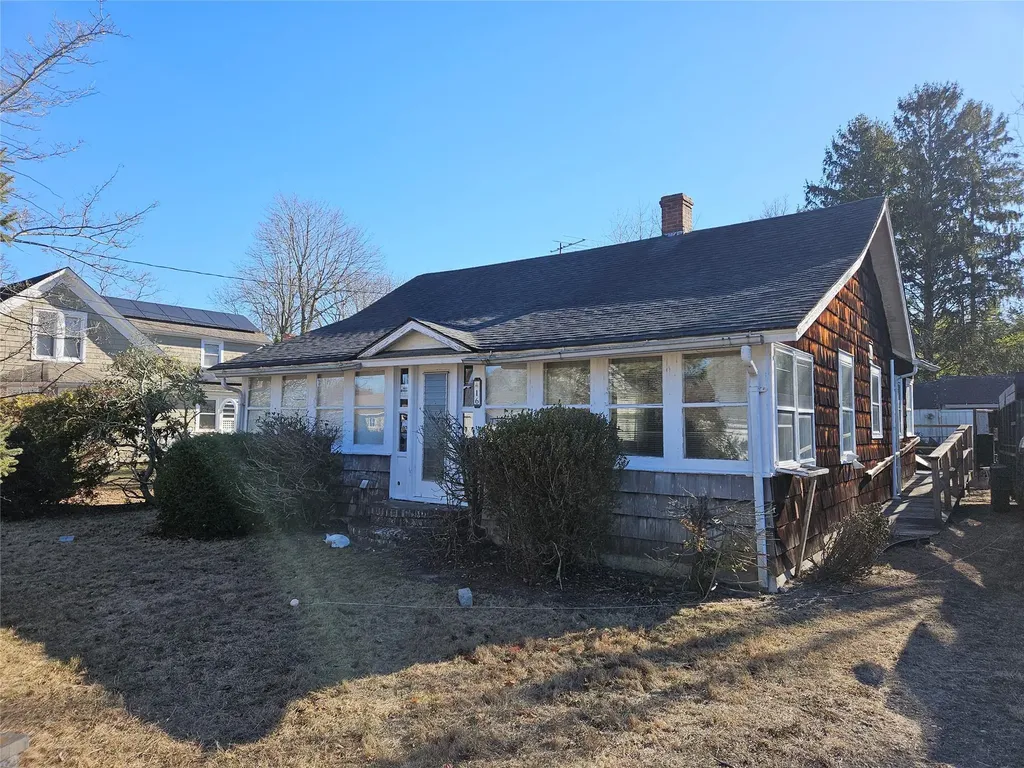 16 Osborne Avenue Brookhaven NY 11940