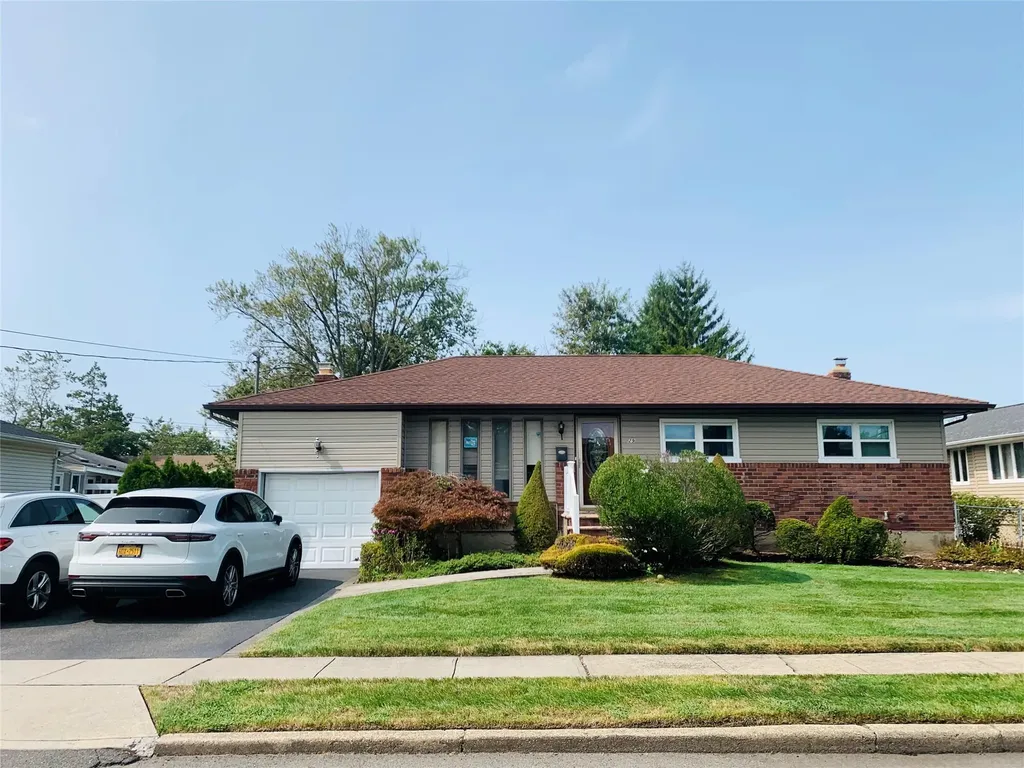 29 Martin Place Syosset NY 11791