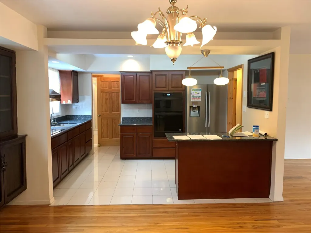 29 Martin Place Syosset NY 11791