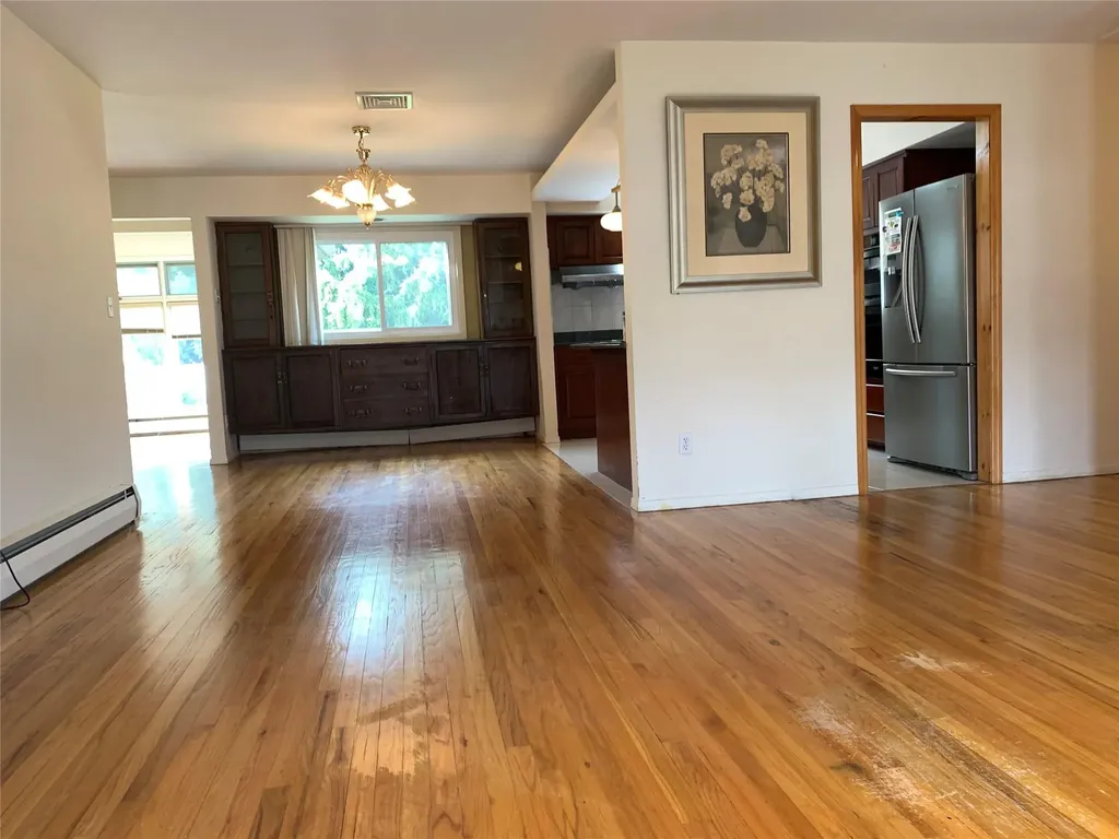 29 Martin Place Syosset NY 11791