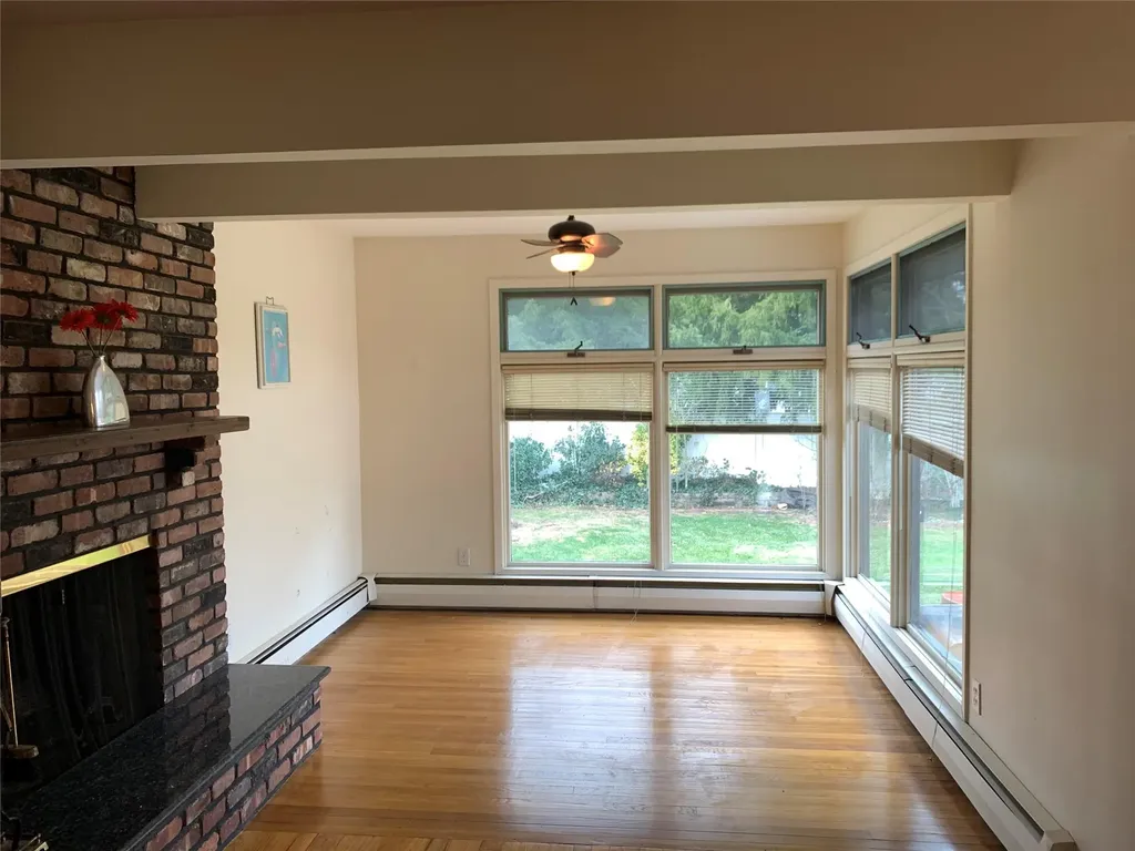 29 Martin Place Syosset NY 11791