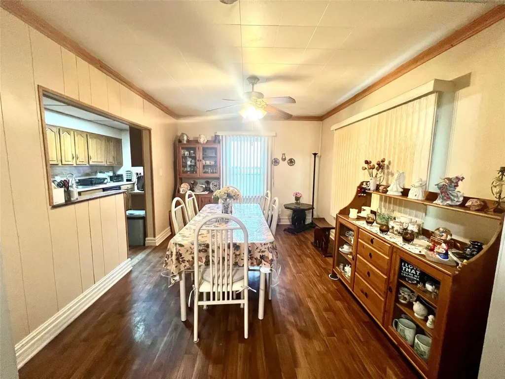 4318 Avenue I Brooklyn NY 11210
