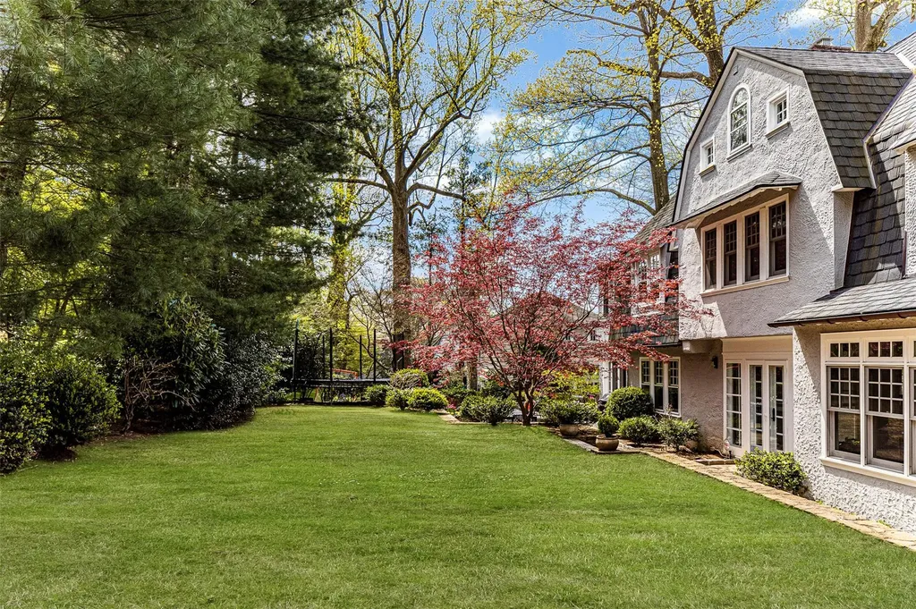 52 Summit Avenue Bronxville NY 10708