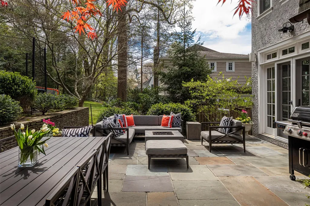 52 Summit Avenue Bronxville NY 10708
