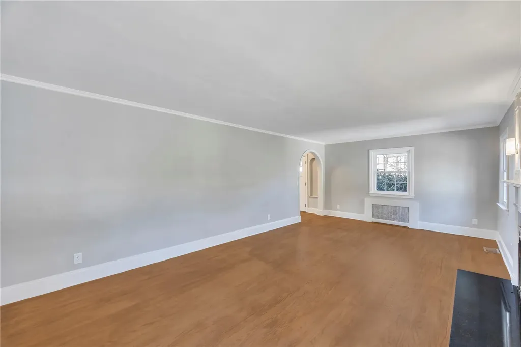 108 Maple Drive Roosevelt NY 11575