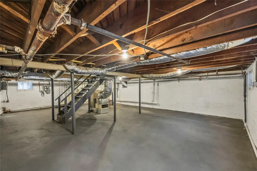 108 Maple Drive Roosevelt NY 11575