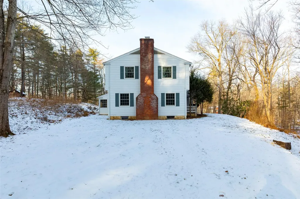 50 Aspinwall Road Red Hook NY 12571