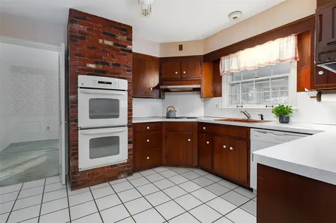 50 Aspinwall Road Red Hook NY 12571