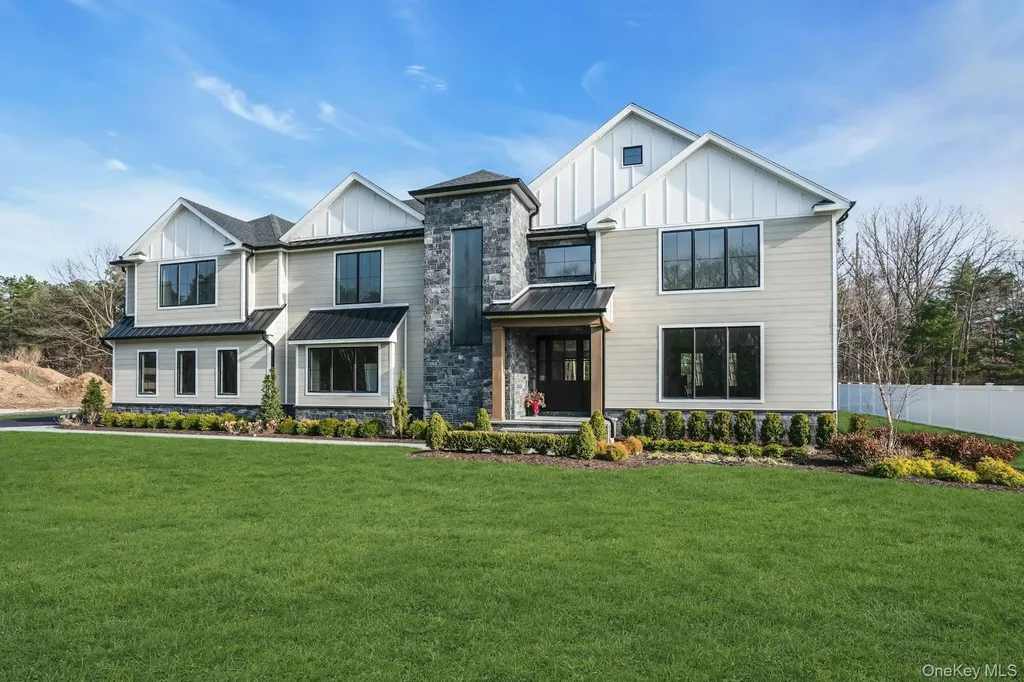 Lot 2 1003 Baldwin Path Dix Hills NY 11746