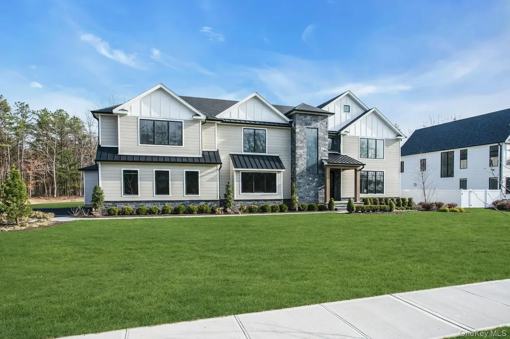 Lot 2 1003 Baldwin Path Dix Hills NY 11746