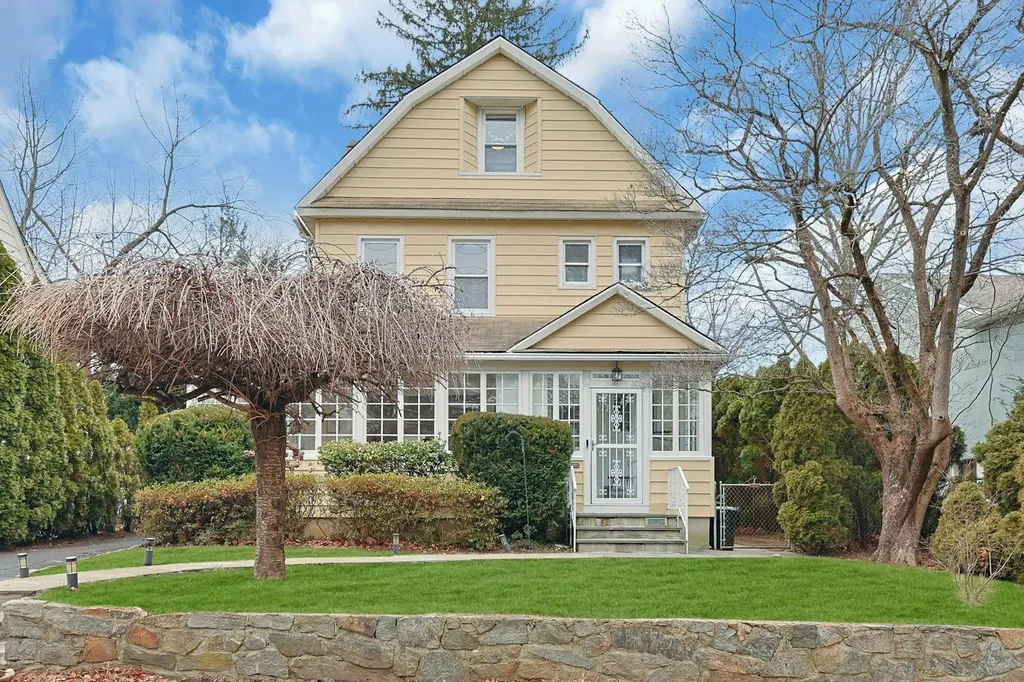 509 Pelhamdale Avenue Pelham NY 10803