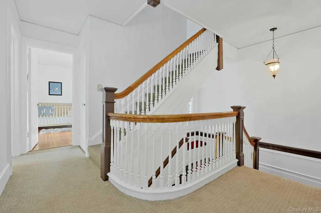 49 Overlook Circle New Rochelle NY 10804
