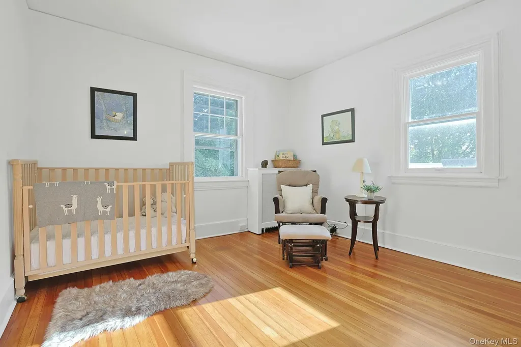 49 Overlook Circle New Rochelle NY 10804