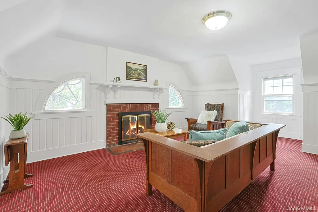 49 Overlook Circle New Rochelle NY 10804