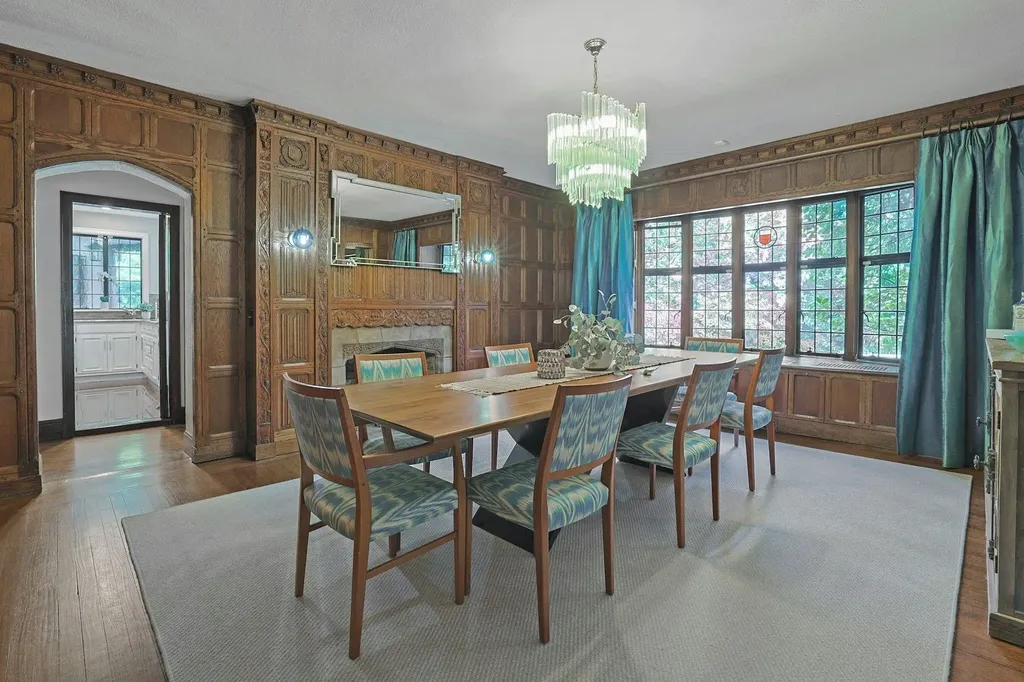 15 Hillcrest Drive Pelham NY 10803