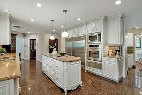 15 Hillcrest Drive Pelham NY 10803