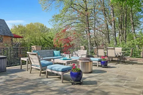 15 Hillcrest Drive Pelham NY 10803