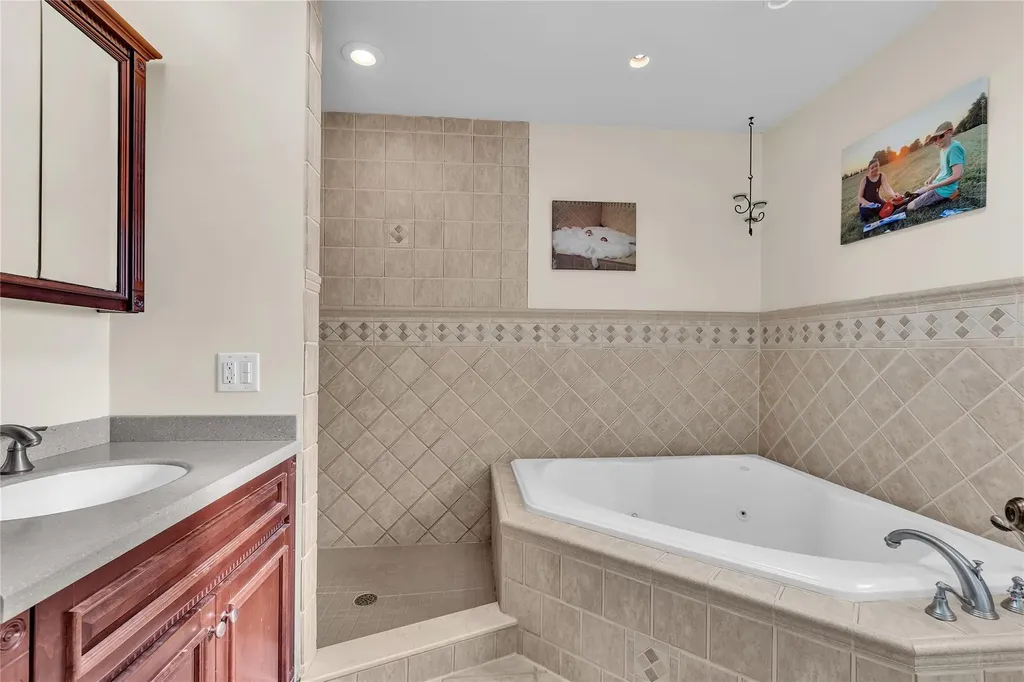 1009 Mckinley Street Peekskill NY 10566