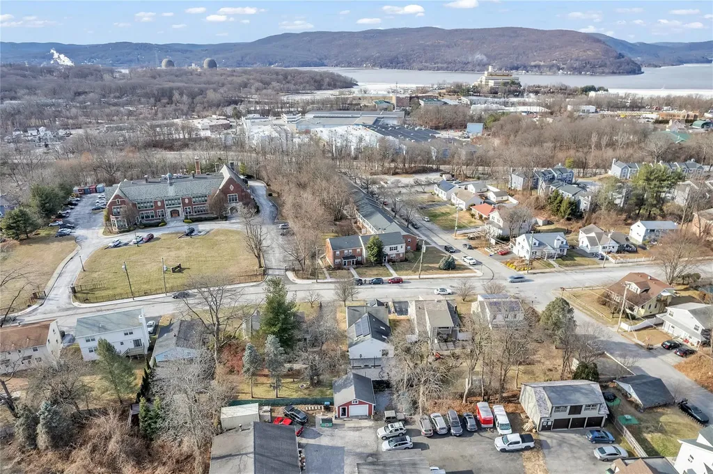 1009 Mckinley Street Peekskill NY 10566