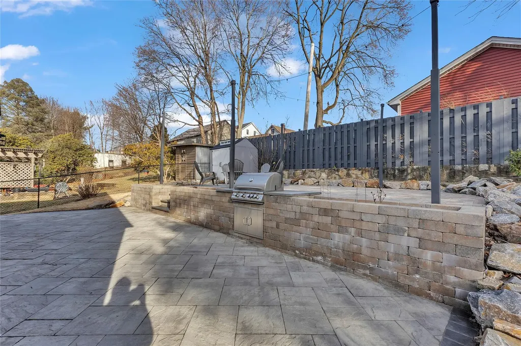1009 Mckinley Street Peekskill NY 10566