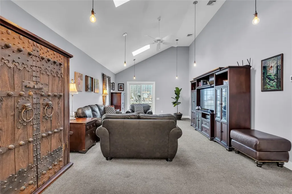 1009 Mckinley Street Peekskill NY 10566