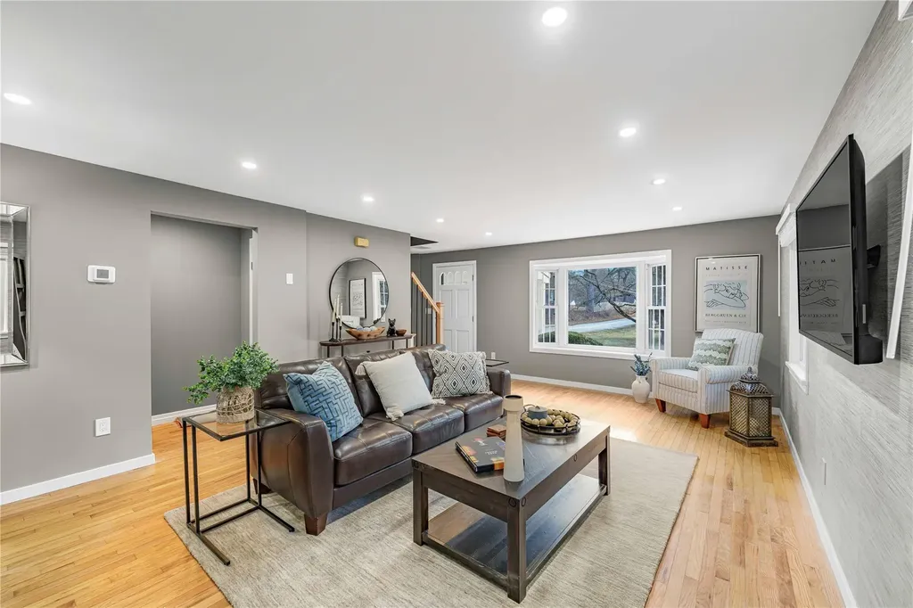 37 Hornbeck Road Poughkeepsie NY 12603