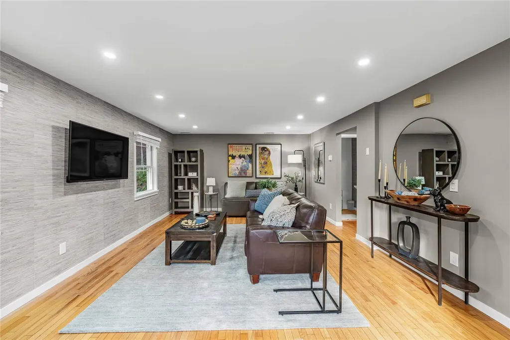 37 Hornbeck Road Poughkeepsie NY 12603