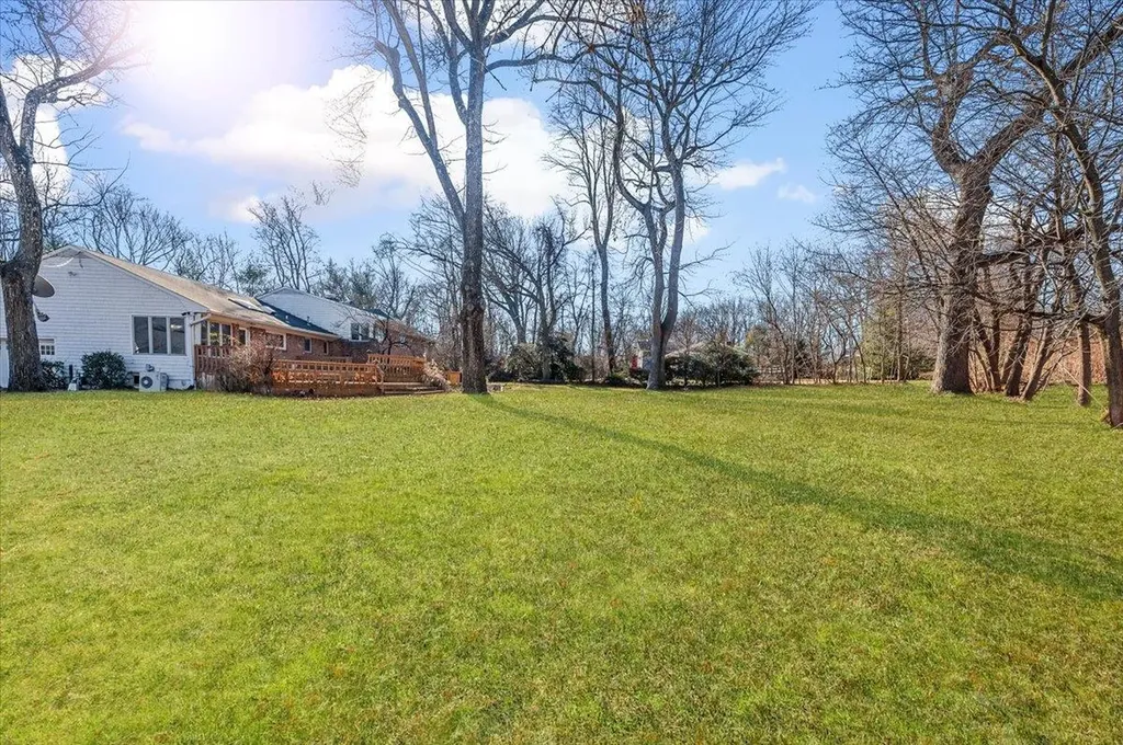 131 Hicks Lane Great Neck NY 11024