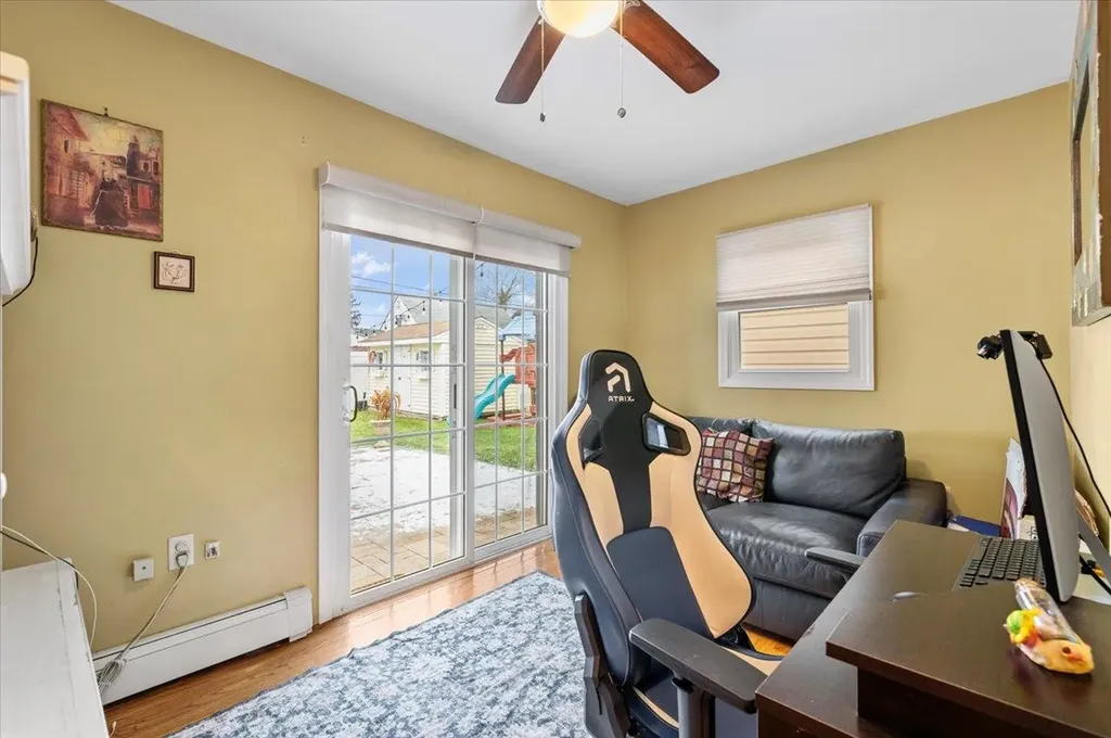 42 Primrose Lane Levittown NY 11756