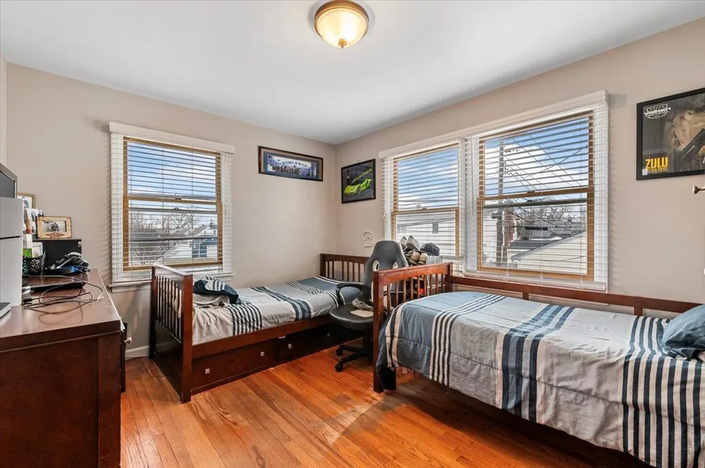 42 Primrose Lane Levittown NY 11756