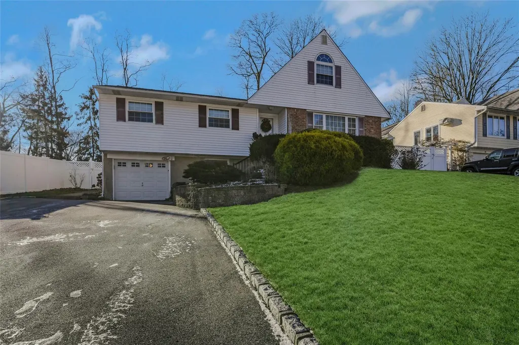 37 Carriage Drive Kings Park NY 11754