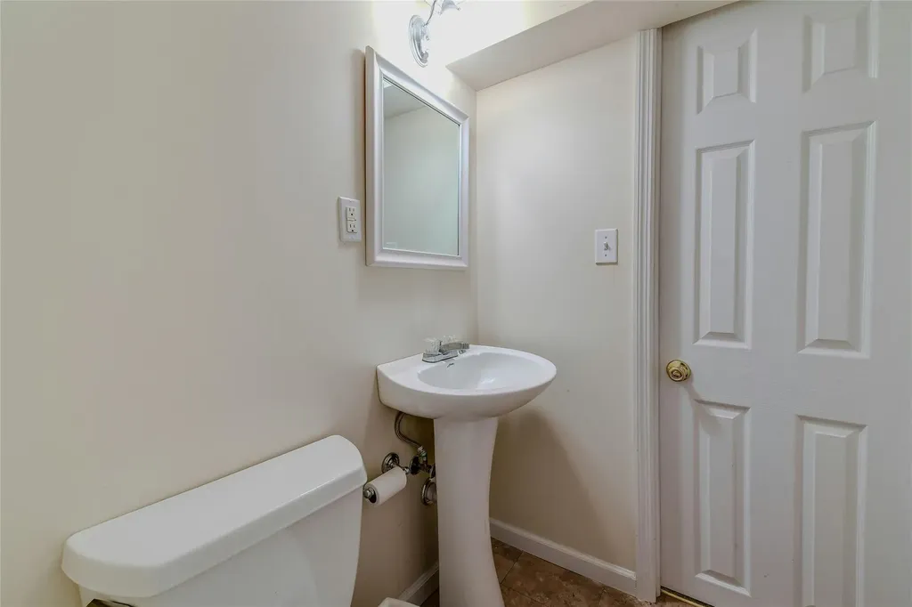 37 Carriage Drive Kings Park NY 11754