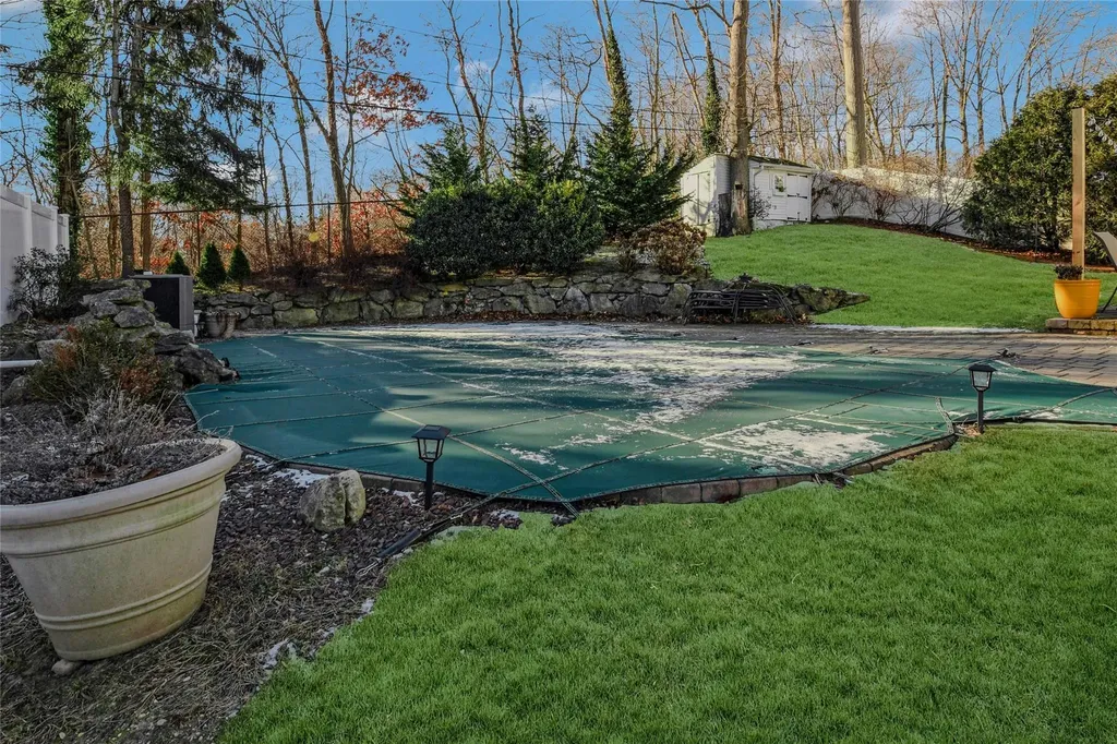 37 Carriage Drive Kings Park NY 11754