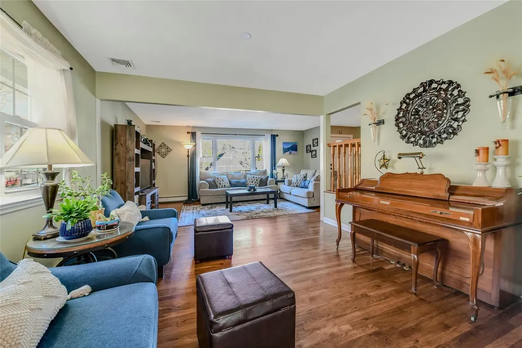 37 Carriage Drive Kings Park NY 11754