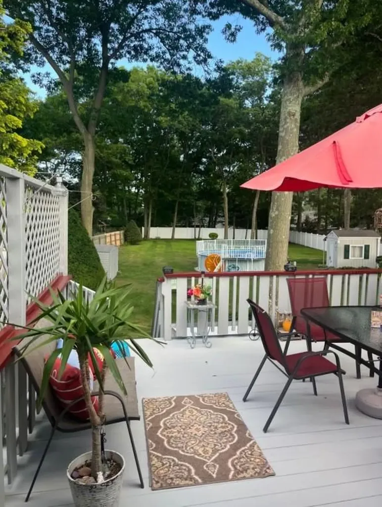 50 Pitt Avenue Deer Park NY 11729