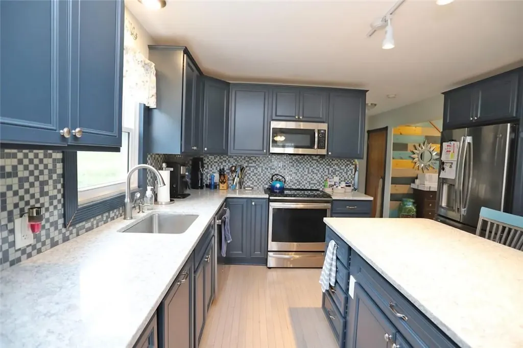87 Gabel Road Callicoon NY 12723