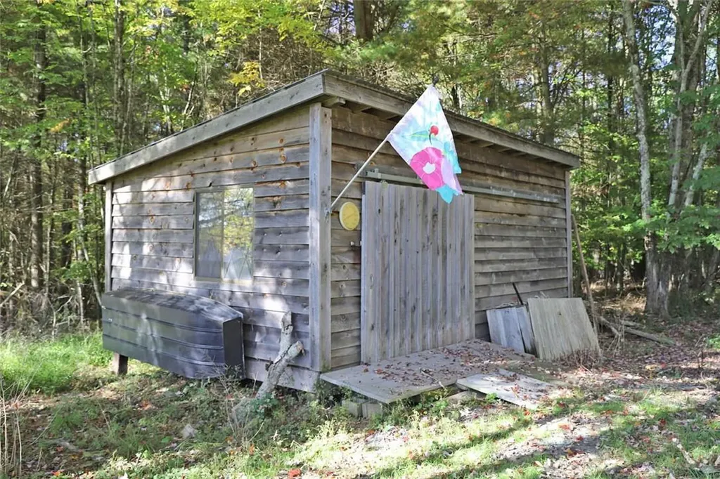 87 Gabel Road Callicoon NY 12723