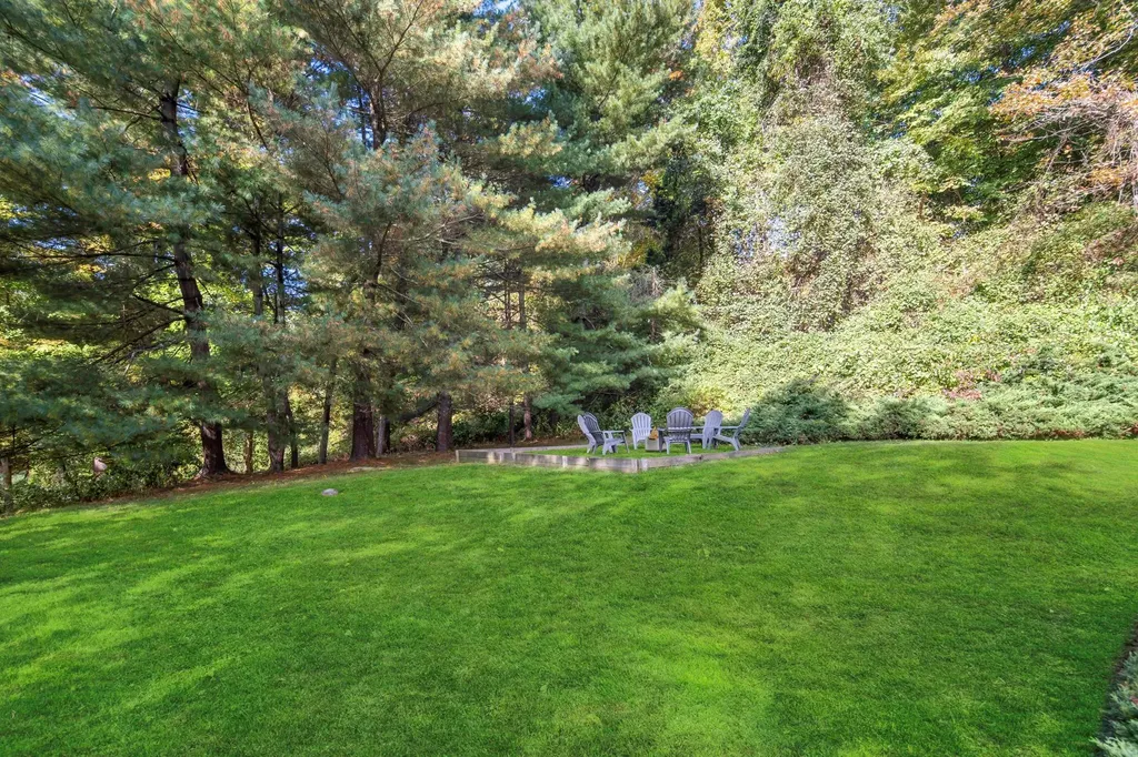 44 High Street Armonk NY 10504