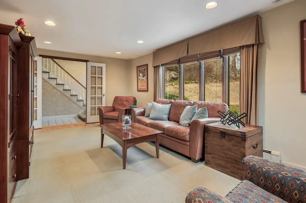 44 High Street Armonk NY 10504