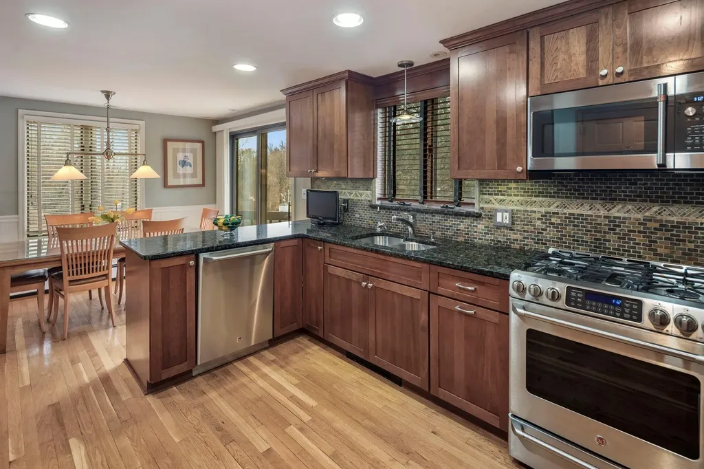 44 High Street Armonk NY 10504