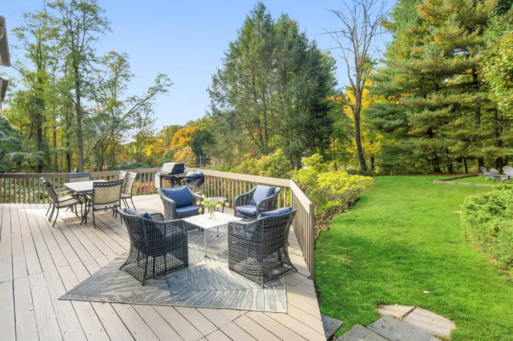 44 High Street Armonk NY 10504