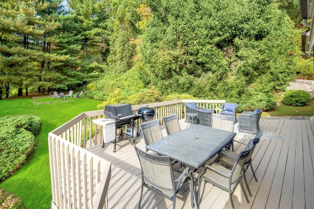 44 High Street Armonk NY 10504