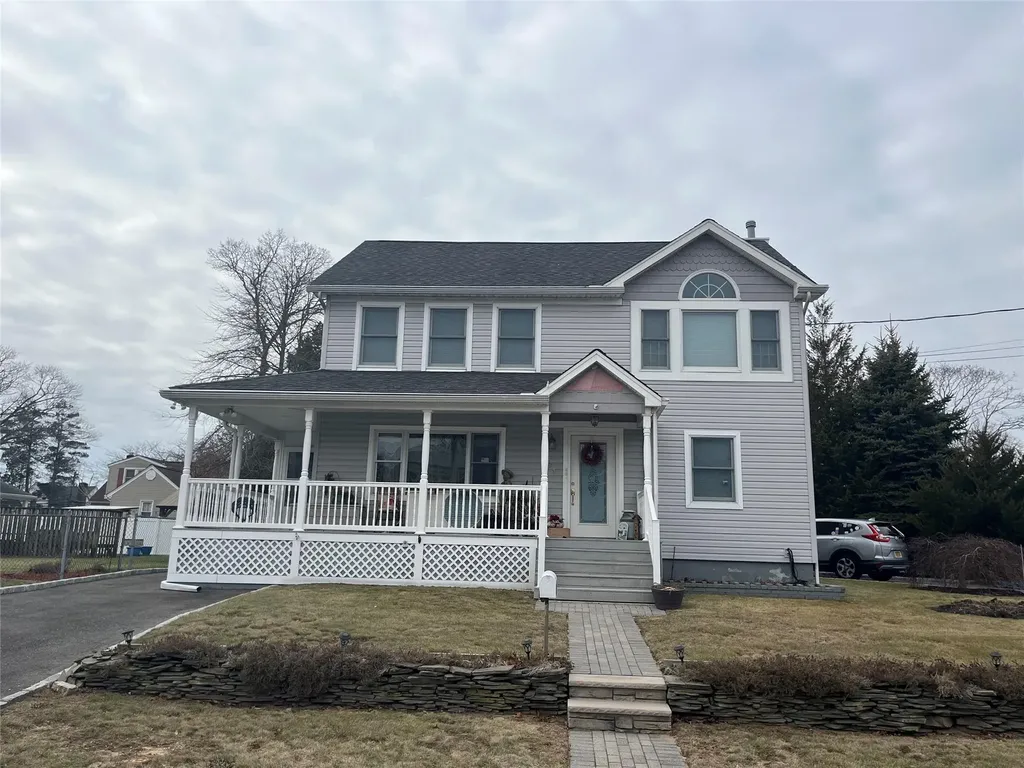 491 Pecan Street Babylon NY 11757