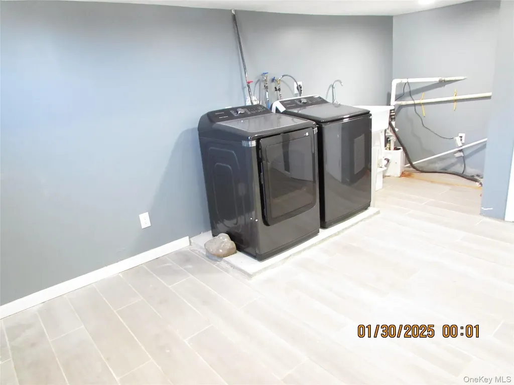 156 Candlewood Drive Yonkers NY 10710