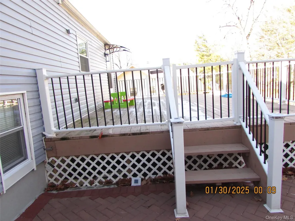 156 Candlewood Drive Yonkers NY 10710