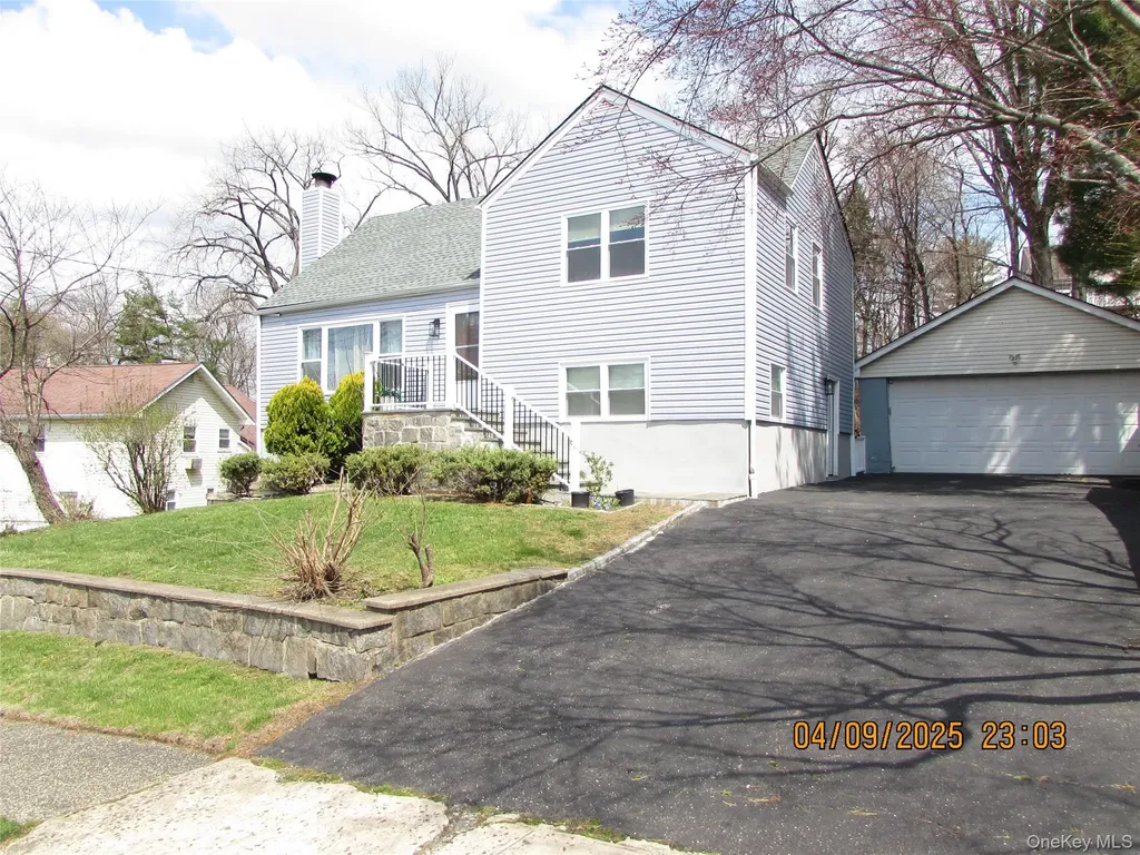 156 Candlewood Drive Yonkers NY 10710